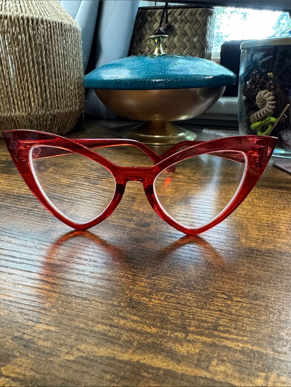Red Funky Vintage-Feel Retro Cat-Eye Fashion Frames - Women's Accessories